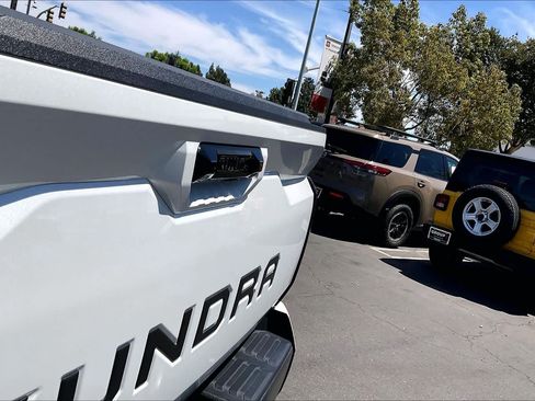 Used 2024 Toyota Tundra Limited AWD/4WD image 30