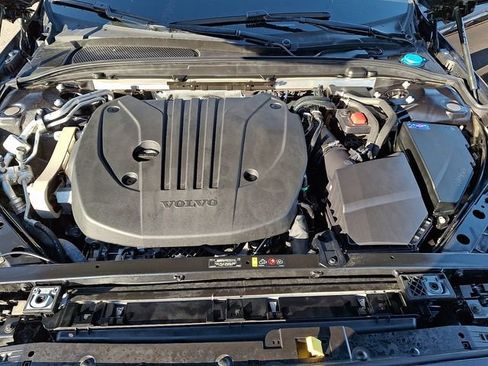Used 2024 Volvo S60 B5 Core image 34