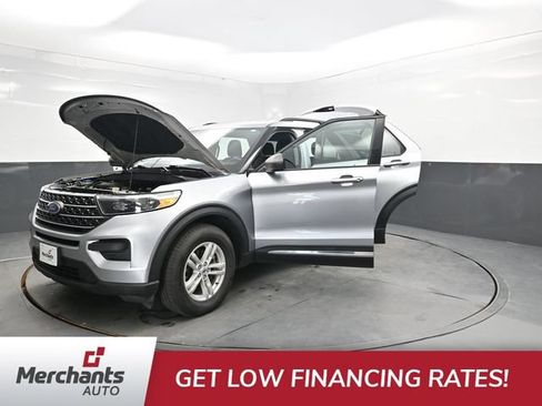 Used 2022 Ford Explorer XLT AWD/4WD image 45