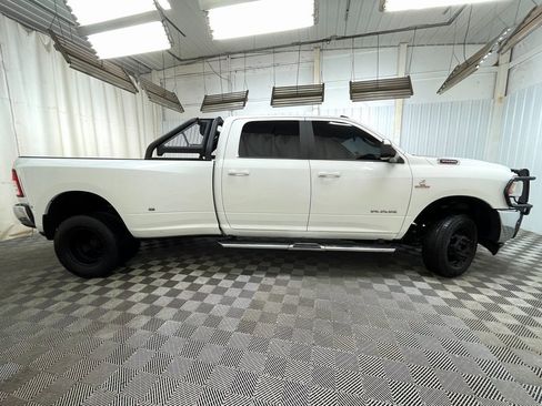 Used 2022 RAM 3500 Big Horn image 16