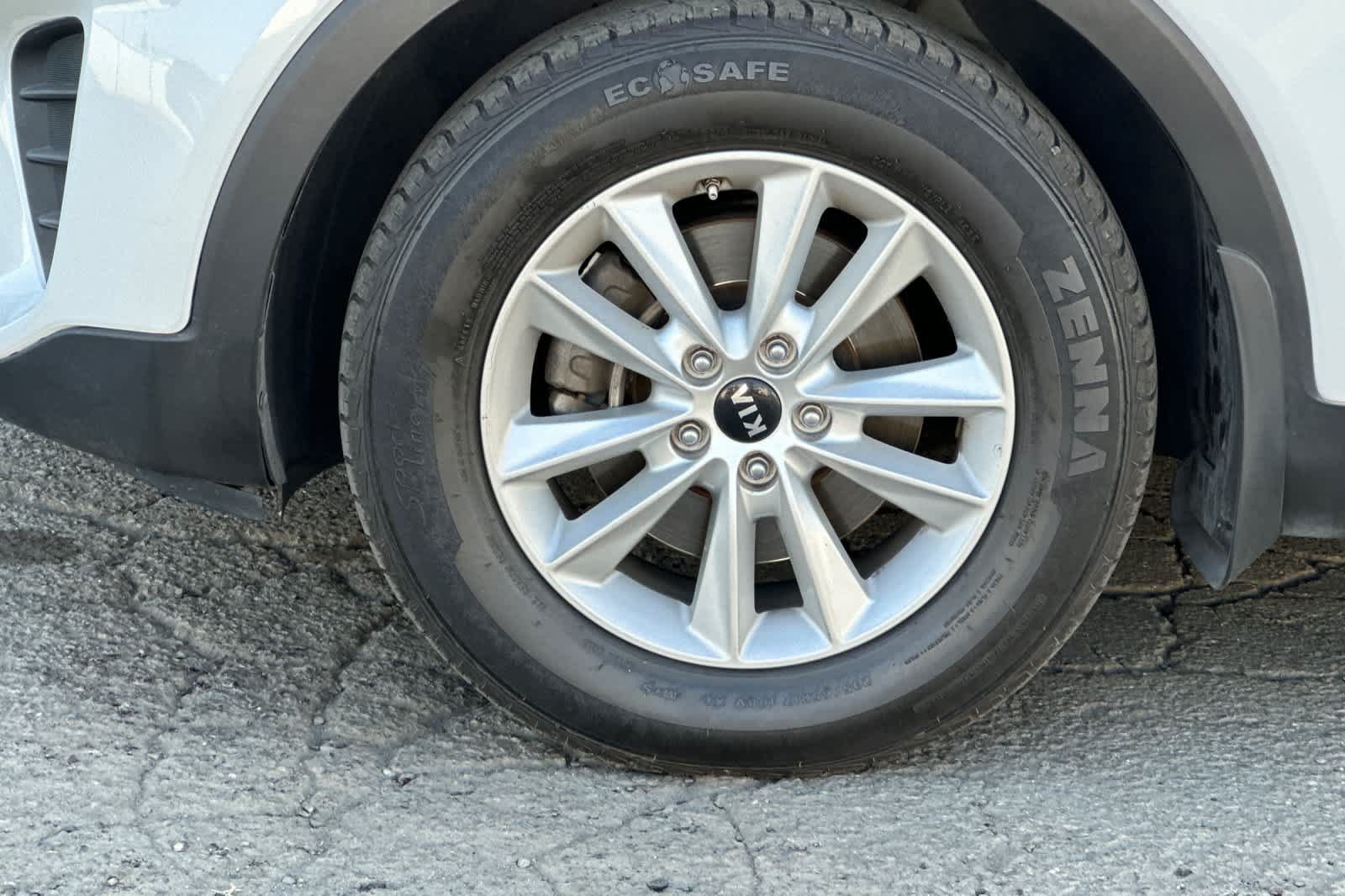 Used 2020 Kia Sorento LX w/ LX I4 Convenience Package FWD image 11