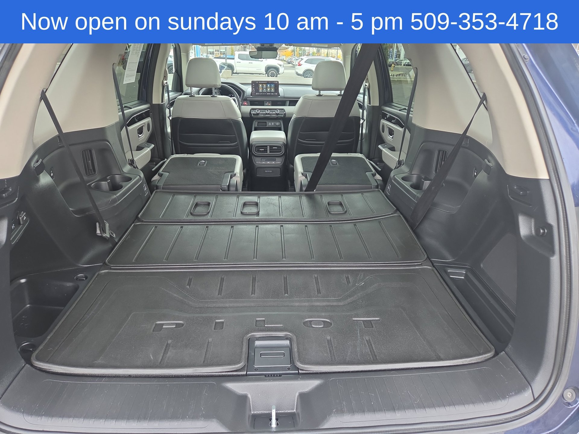 Used 2023 Honda Pilot Touring image 16