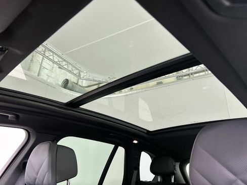 Used 2026 BMW X5 M60i image 16