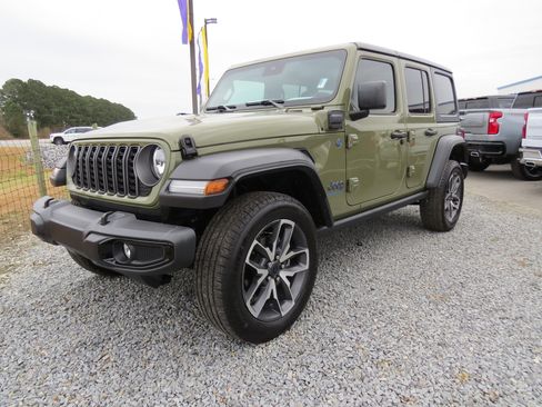Used 2025 Jeep Wrangler Unlimited Sport S 4xe w/ Convenience Group image 31