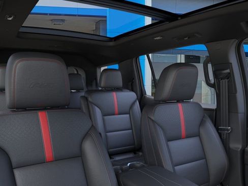 New 2026 Chevrolet Traverse RS image 24