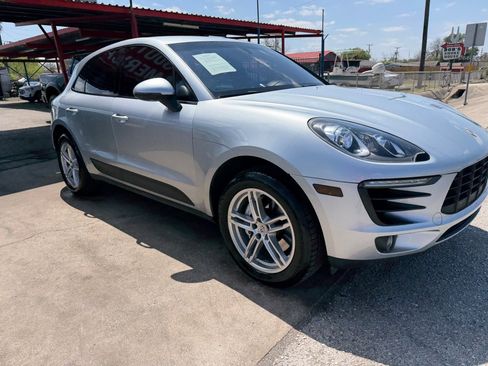 Used 2015 Porsche Macan S image 25