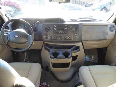 Used 2009 Ford E-350 and Econoline 350 XL image 9