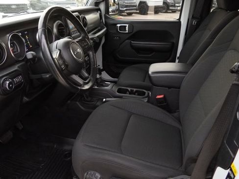 Used 2020 Jeep Wrangler Sport AWD/4WD image 13