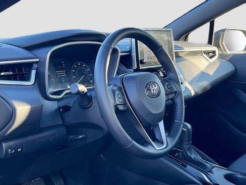 Used 2026 Toyota Corolla SE w/ Black Out Package (TMS) image 9