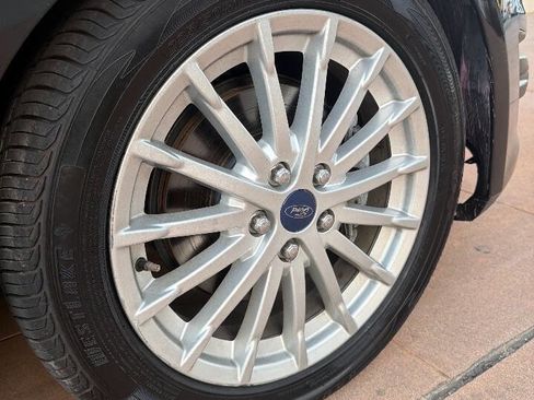 Used 2013 Ford C-MAX Energi SEL image 38