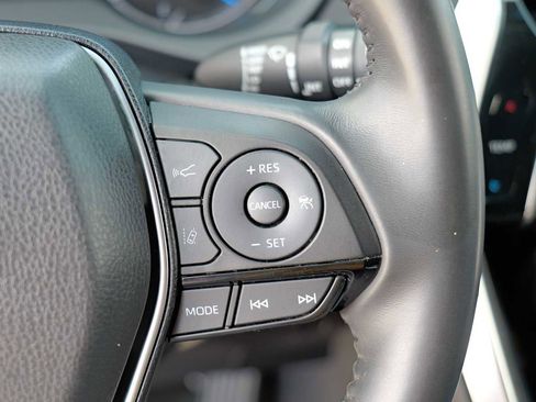 Used 2023 Toyota Venza Nightshade image 14