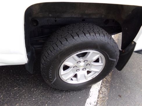 Used 2017 Chevrolet Silverado 1500 LT w/ All Star Edition image 10