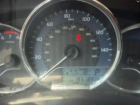 Used 2015 Toyota Corolla LE FWD image 11