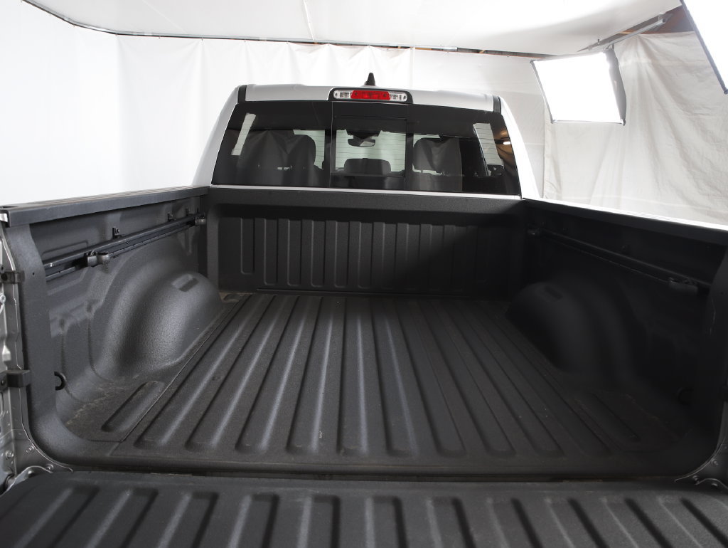 Used 2022 RAM 1500 Big Horn AWD/4WD image 6