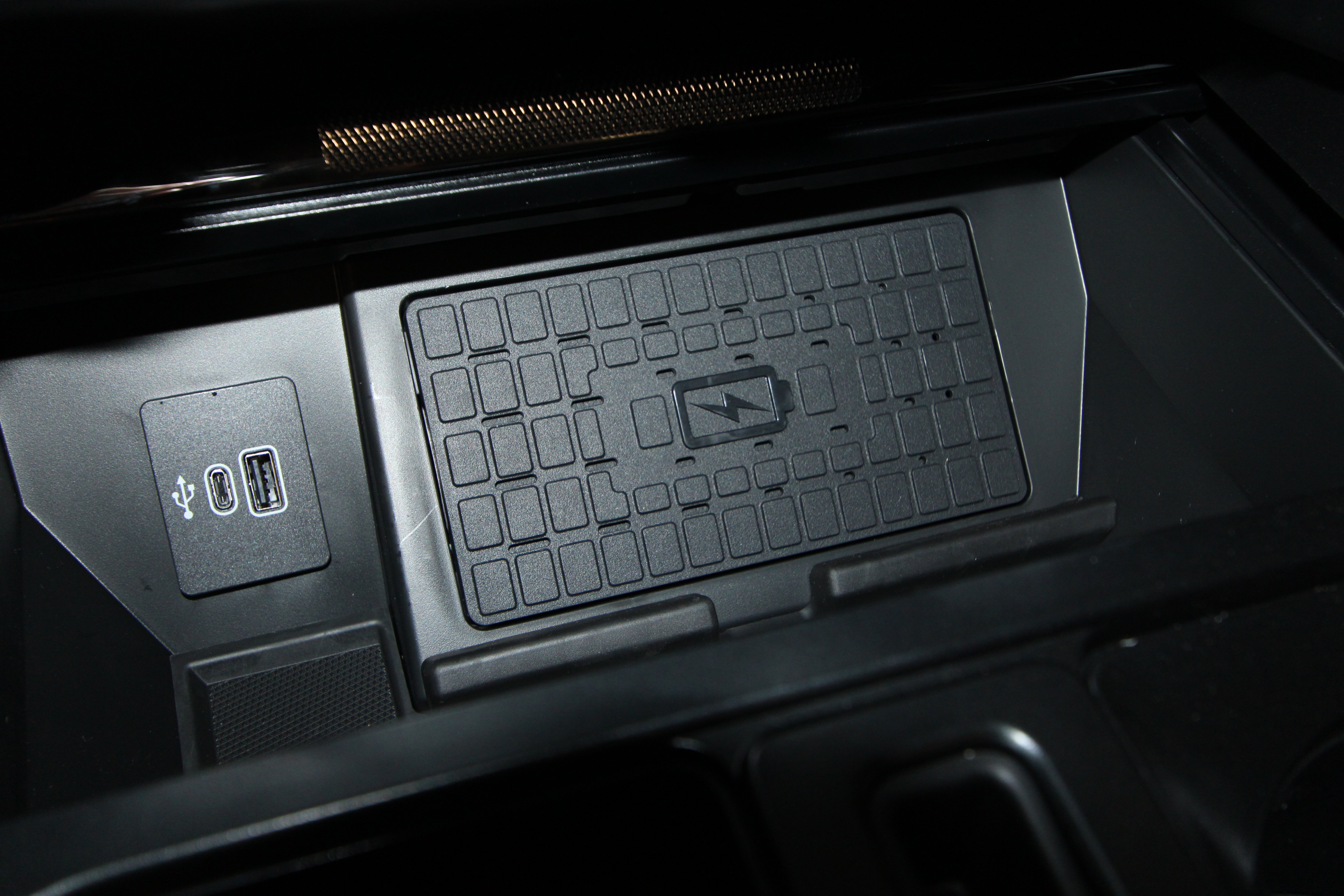 New 2026 Ford F150 Raptor AWD/4WD image 18