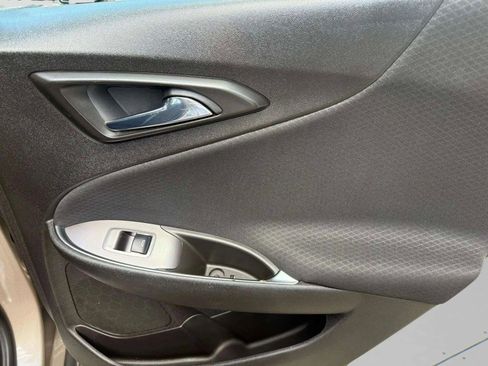Used 2022 Chevrolet Malibu LT image 12