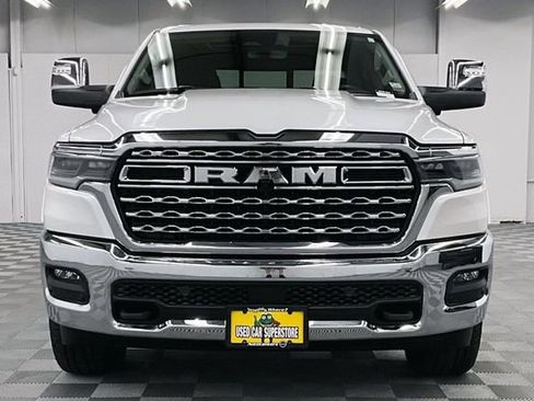 Used 2025 RAM 1500 Limited w/ Trailer Tow Group AWD/4WD image 4