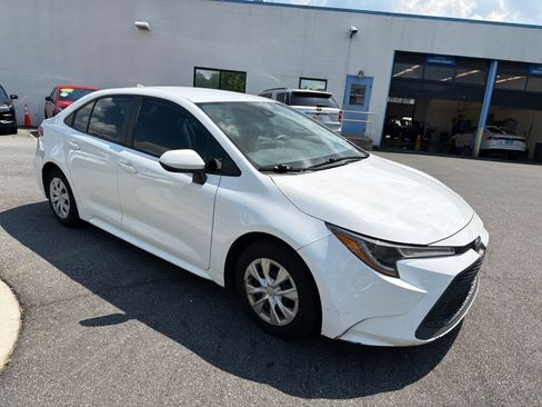 Used 2021 Toyota Corolla L FWD image 12