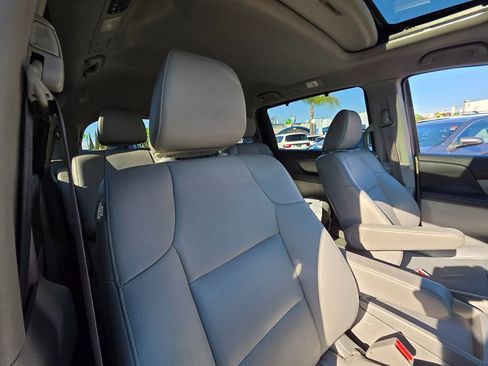Used 2016 Honda Odyssey EX-L image 11