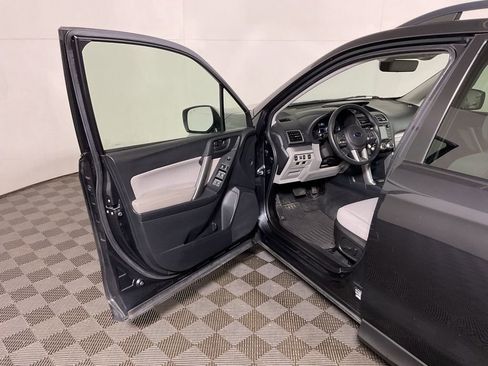 Used 2018 Subaru Forester 2.5i Premium image 17