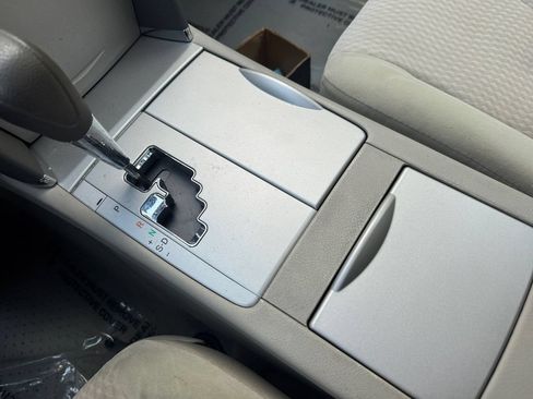 Used 2011 Toyota Camry LE FWD image 20