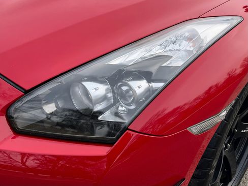 Used 2009 Nissan GT-R Premium image 20