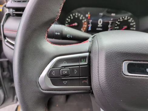 Used 2024 Jeep Compass Trailhawk AWD/4WD image 14