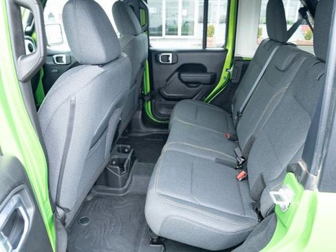 Used 2025 Jeep Wrangler Unlimited Sport image 27