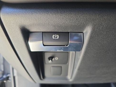 New 2026 Land Rover Defender 130 V8 image 27