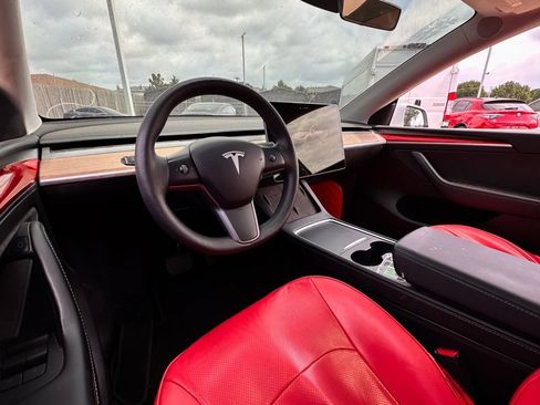 Used 2023 Tesla Model Y Long Range AWD/4WD image 16