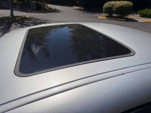 Used 2004 Pontiac Grand Prix GTP FWD image 20