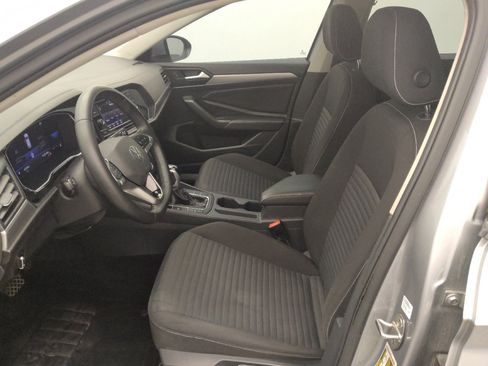 Used 2022 Volkswagen Jetta S image 17