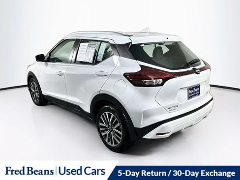 Used 2023 Nissan Kicks SV FWD image 6