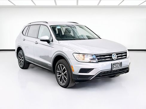 Used 2021 Volkswagen Tiguan S image 3