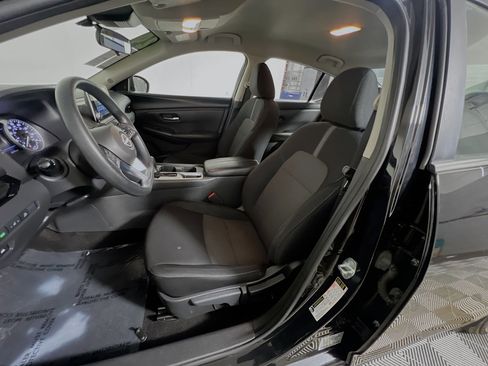 Used 2024 Nissan Sentra SV FWD image 15