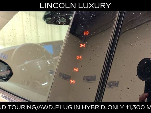 Used 2025 Lincoln Corsair Grand Touring w/ Towing Package AWD/4WD image 25