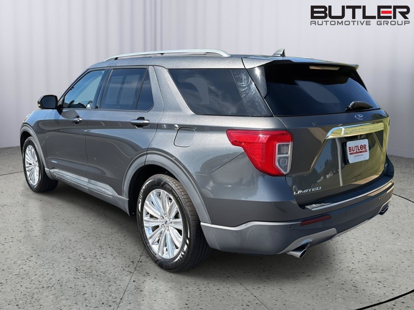 Used 2020 Ford Explorer Limited RWD image 4