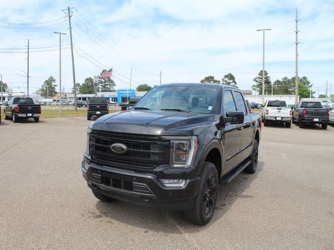 Used 2023 Ford F150 Lariat w/ Equipment Group 502A High AWD/4WD image 8