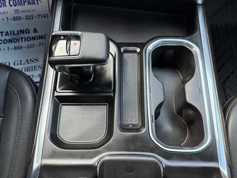 Used 2025 Chevrolet Silverado 1500 LT Trail Boss w/ Convenience Package II AWD/4WD image 24