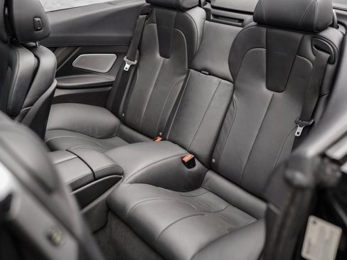 Used 2018 BMW M6 Convertible w/ Executive Package image 24