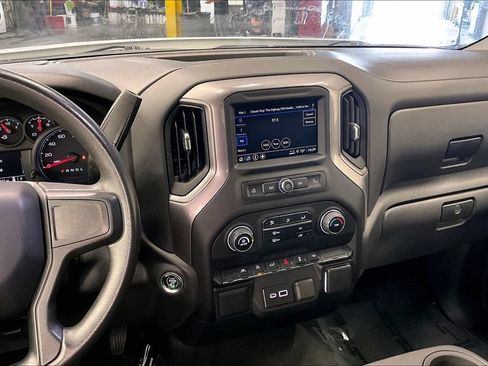 Used 2023 Chevrolet Silverado 1500 Custom RWD image 5