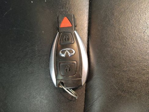Used 2018 INFINITI QX30 AWD image 32
