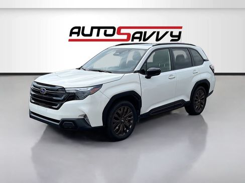 Used 2025 Subaru Forester Sport AWD/4WD image 3