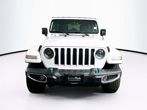 Used 2023 Jeep Wrangler Unlimited Sahara w/ Cold Weather Group AWD/4WD image 2