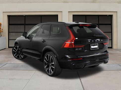 Certified 2023 Volvo XC60 B5 Ultimate image 2
