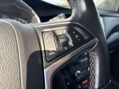 Used 2022 Buick Encore Preferred w/ Safety Package image 27