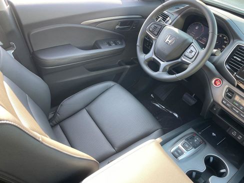 New 2025 Honda Ridgeline RTL image 12