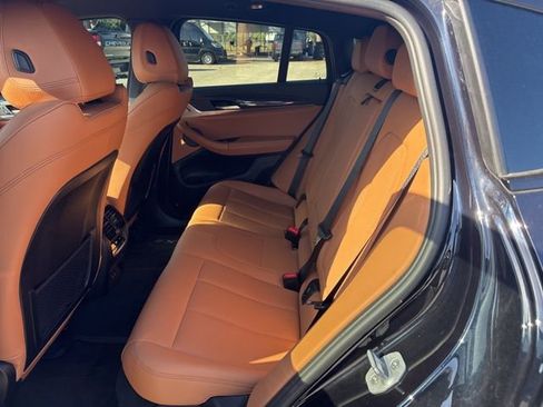 Used 2025 BMW X4 M40i w/ Premium Package image 10