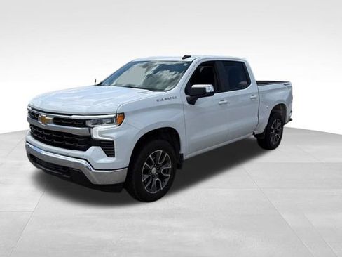 Used 2024 Chevrolet Silverado 1500 LT AWD/4WD image 4
