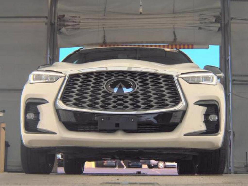Used 2023 INFINITI QX55 Essential AWD/4WD image 3